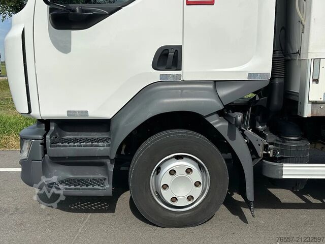 Sliding tarpaulin Renault D240.12. EURO6. 11-2021.