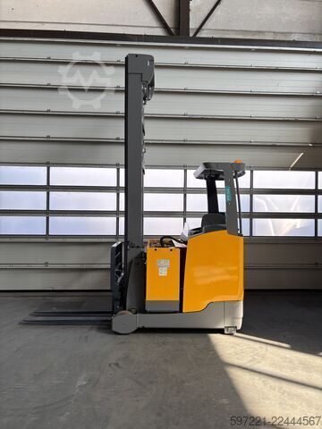 Carrelli retrattili Jungheinrich ETV 214