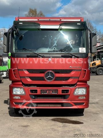 Szarvasmarha-szállító teherautó MERCEDES-BENZ Actros 1841 MP3 1.Stock Köstner Viehaufbau