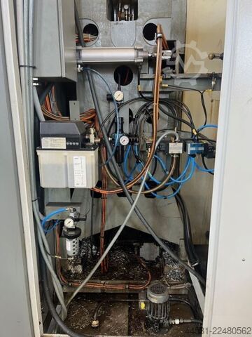 Verticale bewerkingscentrum Deckel Maho DMC 63 V