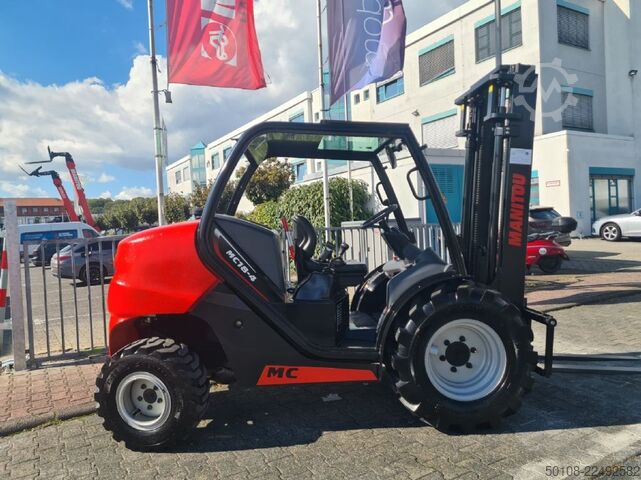 Terreinheftruck Manitou MC 18.4 Stage3B