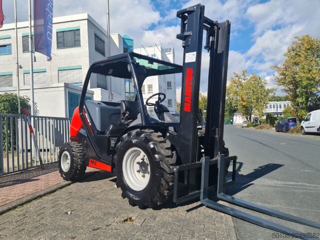 Terreinheftruck Manitou MC 18.4 Stage3B
