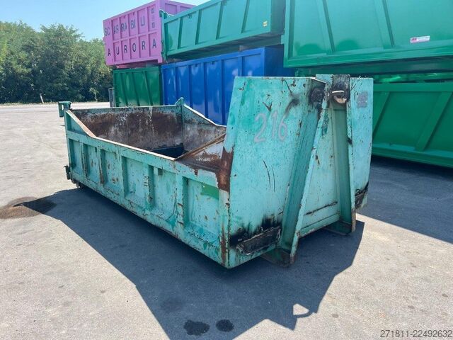 Roll-off container  CONTAINER SCARRABILE USATO A CIELO APERTO