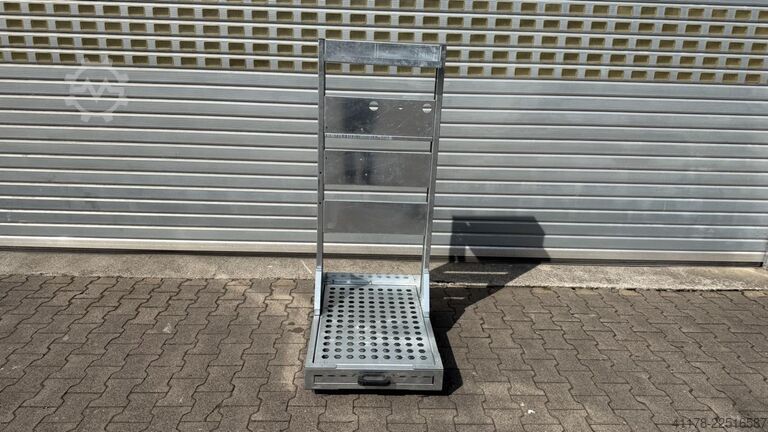 Soporte para bomba, galvanizado, con cajón, 600x900 mm, 1 unidad Kama Pump Rack
