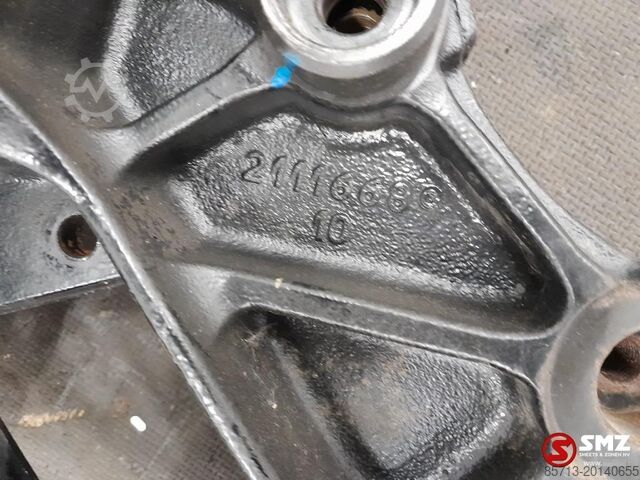 Chassisdeel Renault Occ bracket links Renault T 21116689 82232523