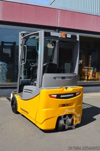 Forklift Jungheinrich EFG 220 wie Neu EFG220 TOP ZUSTAND