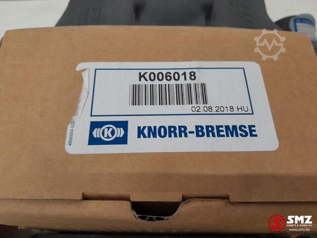 Brake caliper Mercedes Remklauw rechts + reparatieset mercedes