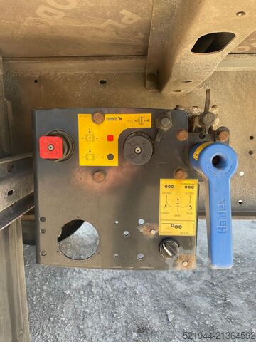 ανοιχτό ημιρυμουλκούμενο με μουσαμά Schmitz Cargobull SCS 24/L-13.62  Curtainsider Edscha