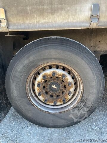 ανοιχτό ημιρυμουλκούμενο με μουσαμά Schmitz Cargobull SCS 24/L-13.62  Curtainsider Edscha