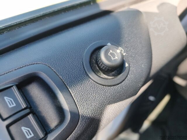 Furgon blaszak FORD Transit Custom Kasten 320 L2H1 Trend 130PS Autm.