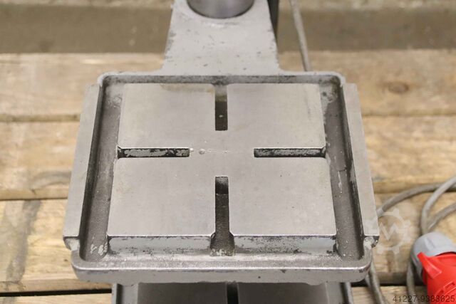 Stolní vrtačka IXION MAXION Ixion BT13 ST