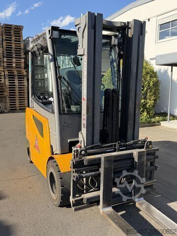 Electric – 4 roți Jungheinrich EFG S30 4.7m/ 4v/ 5379h