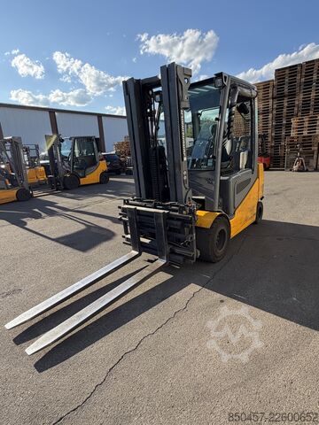 Electric – 4 roți Jungheinrich EFG S30 4.7m/ 4v/ 5379h