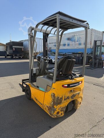 Elektromos – 3 kerék Jungheinrich EFG 110 2022y/ 3.3m/ 1127h