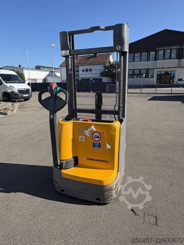 Raklapos targoncák Jungheinrich EJC 112 li-ion 2.9m/ cold store