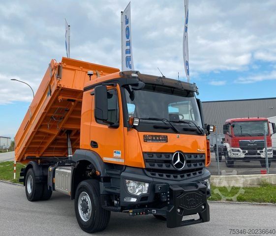 Altro MERCEDES-BENZ 2235 Arocs 4x4 Kipper Winterdienst /nur 20 tkm
