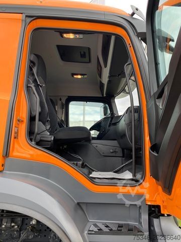 Altro MERCEDES-BENZ 2235 Arocs 4x4 Kipper Winterdienst /nur 20 tkm