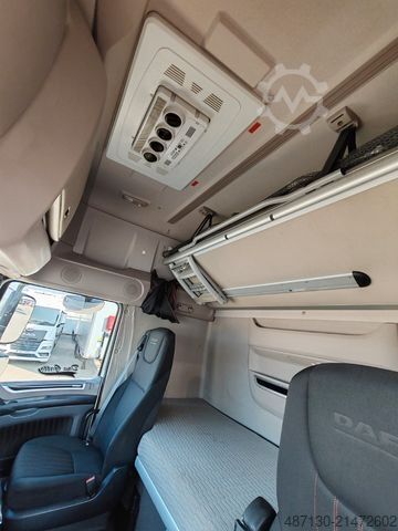 Ciągnik siodłowy typu volume DAF XF 106.480 SSC mega