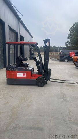 Elektryczny – 3 koła Toyota 7FBEF18