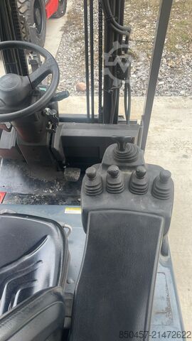 Ηλεκτρικό - 3 τροχοί Toyota 7FBEF18