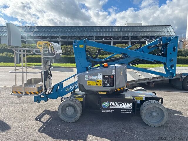 Articulating boom Genie Z33/18
