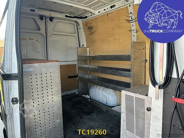 Plataforma elevatória Renault Master