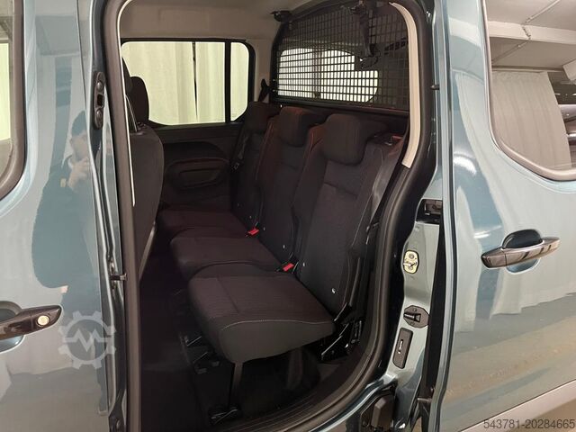Minibus FIAT Doblo Kombi L2 Automatik Navi RüKa CarPlay 5Sitz