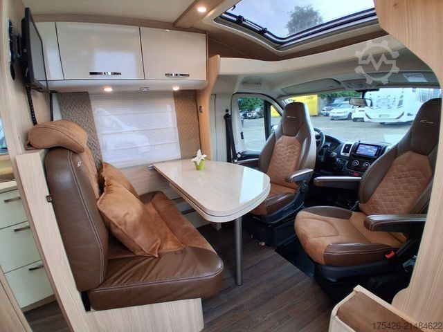 Halvintegreret autocamper BÜRSTNER Nexxo T 690G IC-Line *ohne Hubbett*