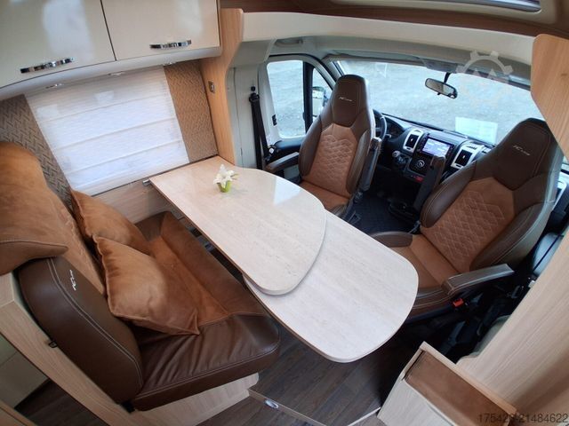 Halvintegreret autocamper BÜRSTNER Nexxo T 690G IC-Line *ohne Hubbett*