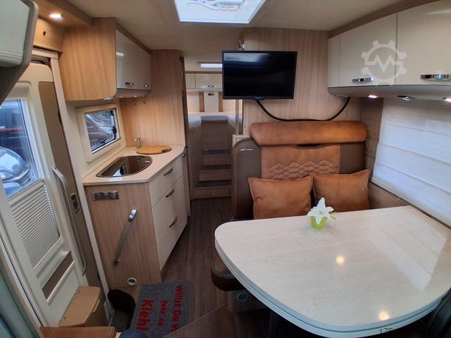 Halvintegreret autocamper BÜRSTNER Nexxo T 690G IC-Line *ohne Hubbett*