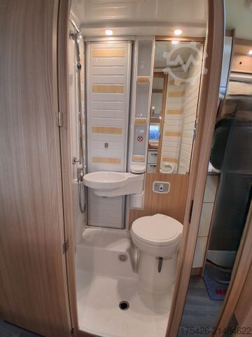 Halvintegreret autocamper BÜRSTNER Nexxo T 690G IC-Line *ohne Hubbett*