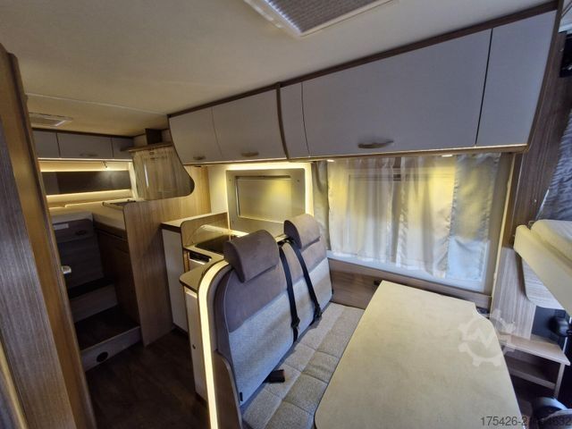 Integreret autocamper CARADO Clever+ I Edition 338 *Solar*Wechselrichter*TV*