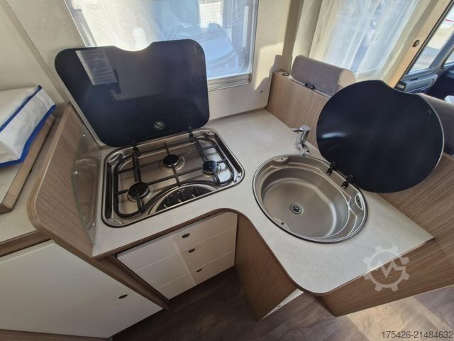 Integreret autocamper CARADO Clever+ I Edition 338 *Solar*Wechselrichter*TV*