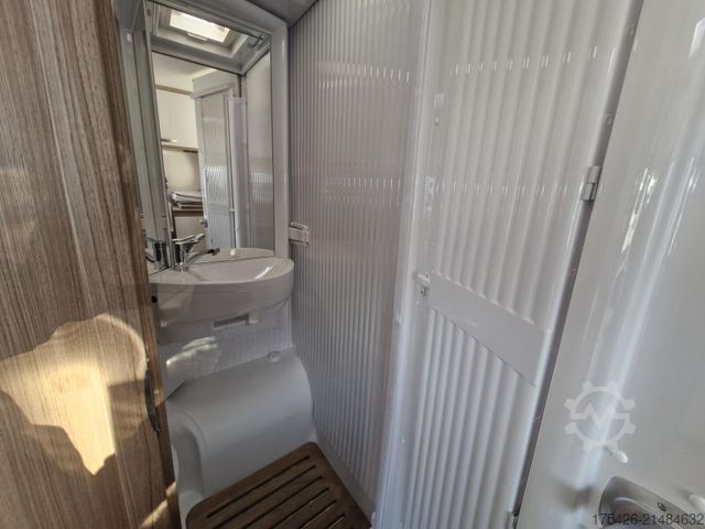 Integreret autocamper CARADO Clever+ I Edition 338 *Solar*Wechselrichter*TV*