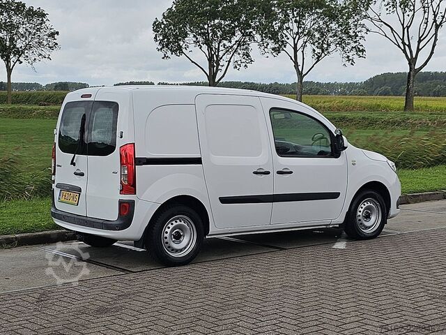 Stationvogn med højt tag MERCEDES-BENZ CITAN 112 benzine ac