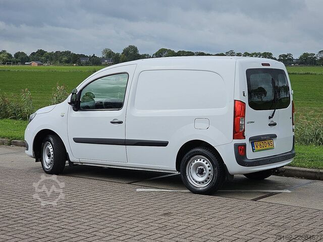 Stationvogn med højt tag MERCEDES-BENZ CITAN 112 benzine ac