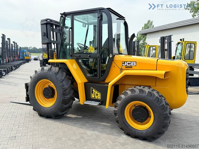 Terreinheftruck JCB 940 / TRIPLEX 4500 / FREE-LIFT NEW TIRES