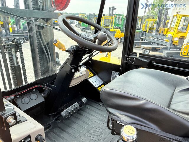 Terreinheftruck JCB 940 / TRIPLEX 4500 / FREE-LIFT NEW TIRES