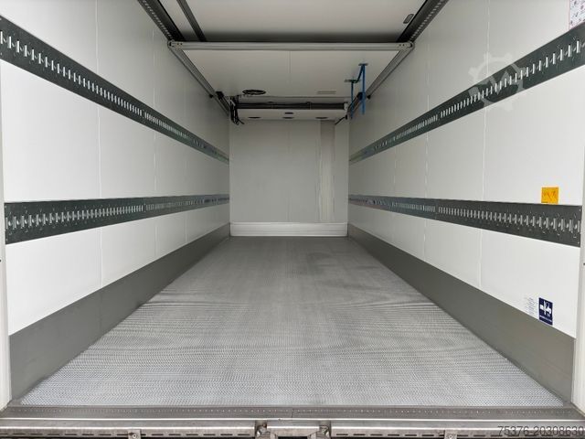 Rashladni kamion MERCEDES-BENZ Actros 1833 Schmitz Kühlkoffer Carrier 1100U