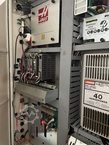 Begagnat vertikalt bearbetningscenter, fabrikat HAAS, modell VF-4BHE HAAS VF-4BHE