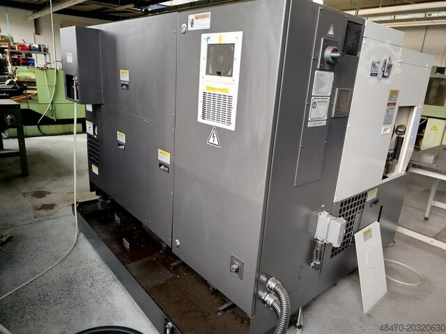 Torno CNC com luneta Okuma GENOS L2000-e