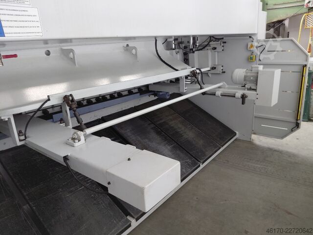 Hidraulikus guillotine olló Ermak CNC HVR 3106