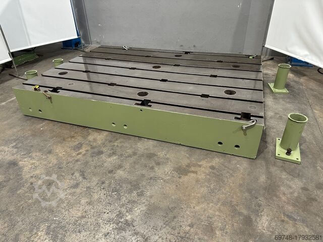 Mesa de soldadura ou de montagem Valcomaq