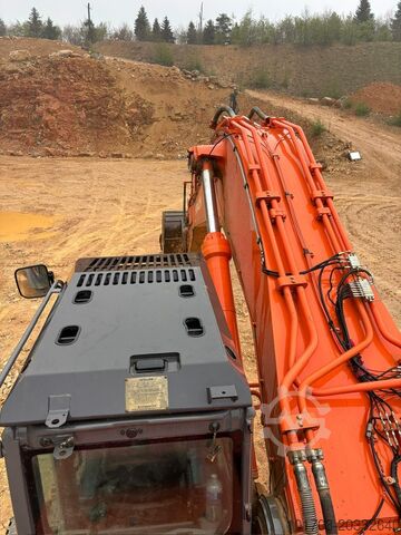 Rupsgraafmachine Hitachi ZX 670 LCH-3