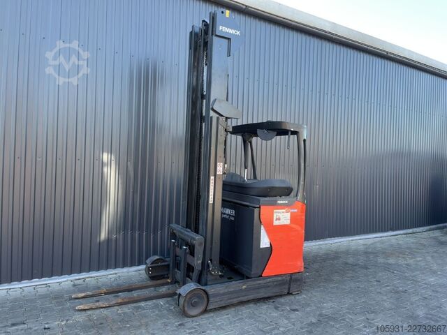 Reach truck Linde R14-01