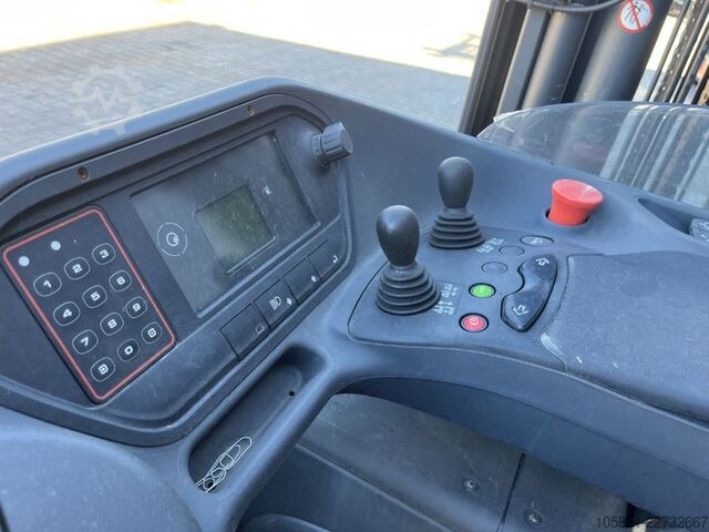 Reach truck Linde R14-01