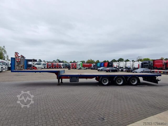Semi carregador baixo Lecitrailer Semi 3 axle - BPW Axle - Twist locks