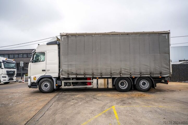 Dekzeil VOLVO FH 13 460 -6x2 ( +E64419=AANHANGER)