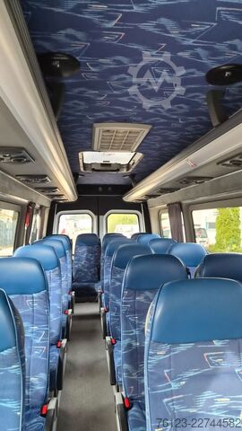 Minibusz MERCEDES-BENZ Sprinter 516, Daily, Crafter