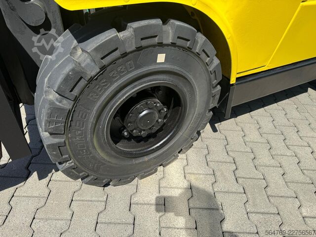 Gaffeltruck Hyster H 5.5 XM // Full cabin // Only 6135 hour
